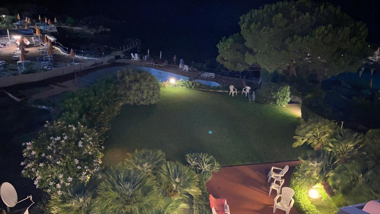 Appartement Giardino Sul Mare à Giardini-Naxos Extérieur photo