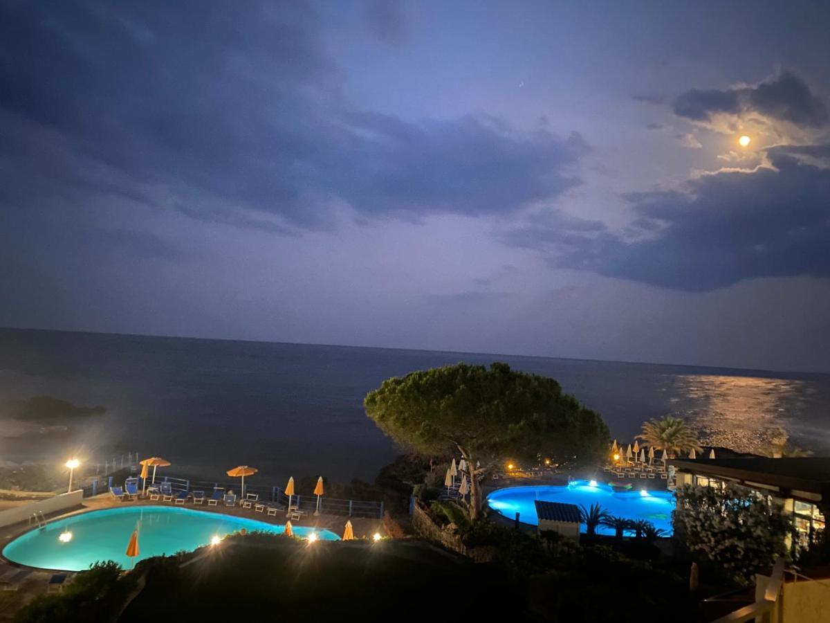 Appartement Giardino Sul Mare à Giardini-Naxos Extérieur photo
