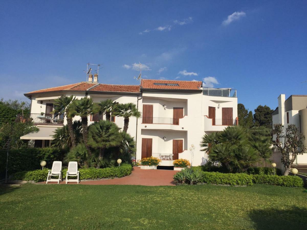 Appartement Giardino Sul Mare à Giardini-Naxos Extérieur photo