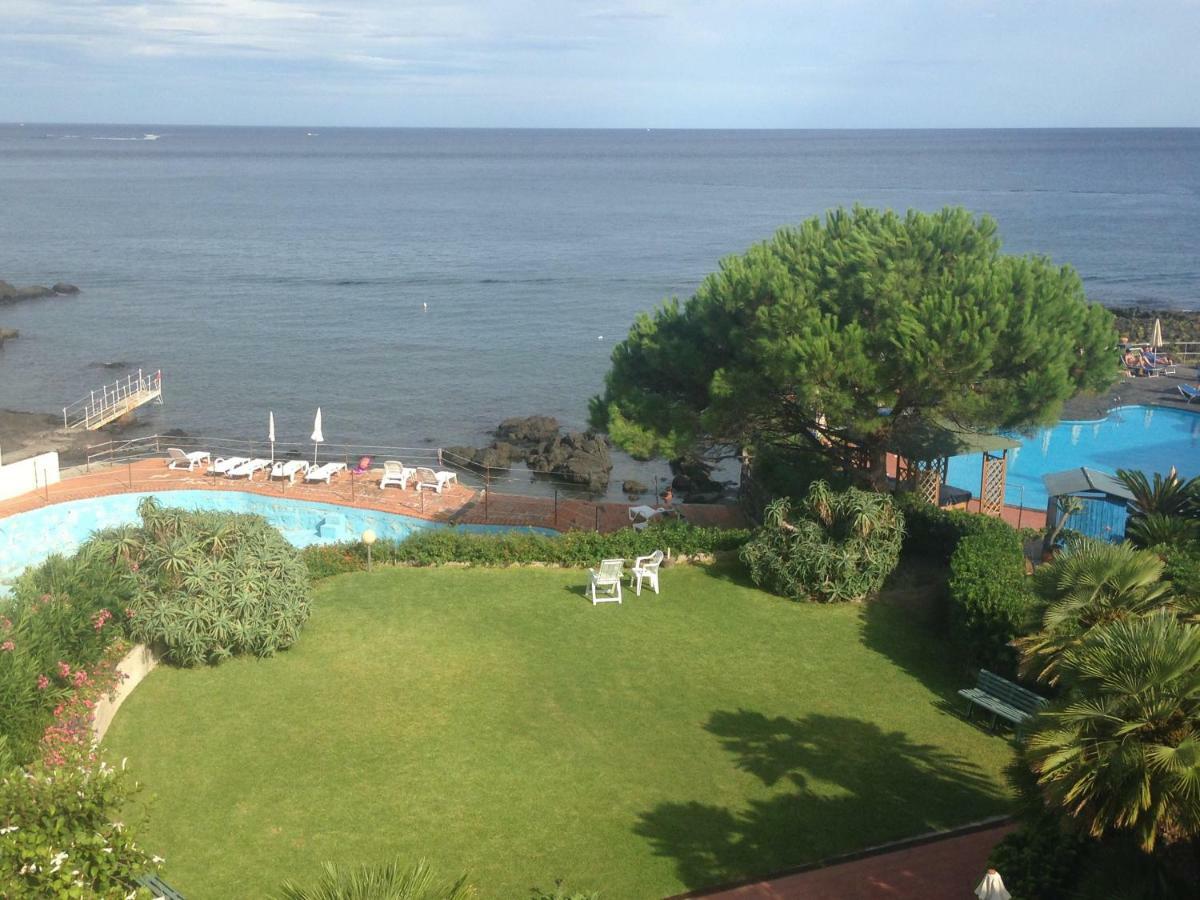 Appartement Giardino Sul Mare à Giardini-Naxos Extérieur photo